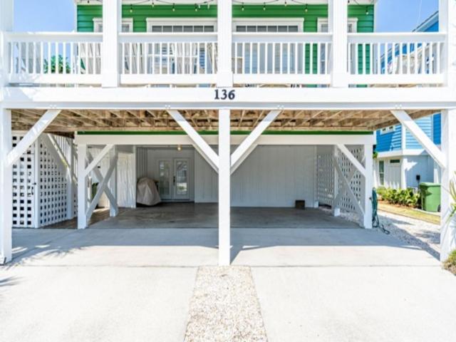 Indigo Retreat - Bring The Whole Family! Fully Renovated, Seawatch Community Stunner! Home Kure Beach Bagian luar foto